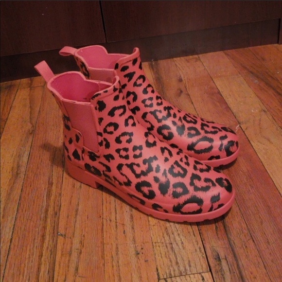 Hunter Chelsea Rain Boots Leopard - Picture 2 of 4